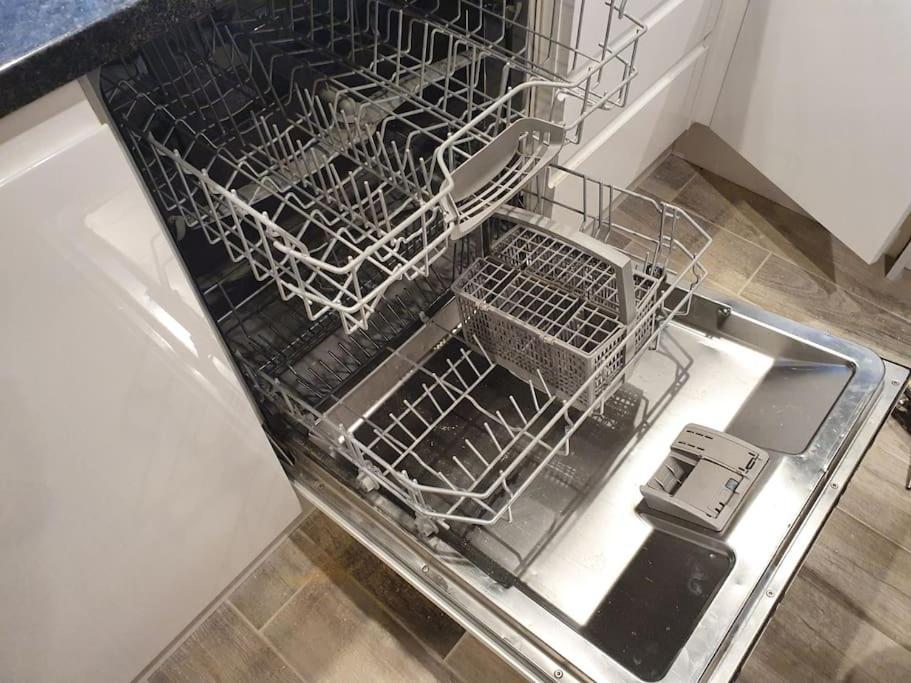 Luton Town Centre Executive Apartment Bagian luar foto