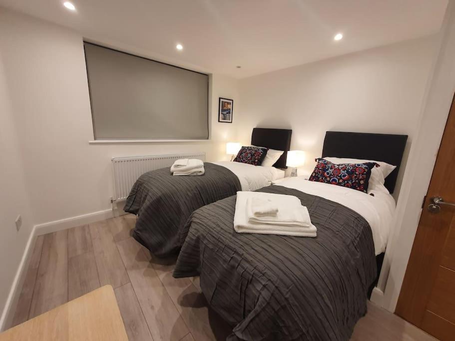 Luton Town Centre Executive Apartment Bagian luar foto